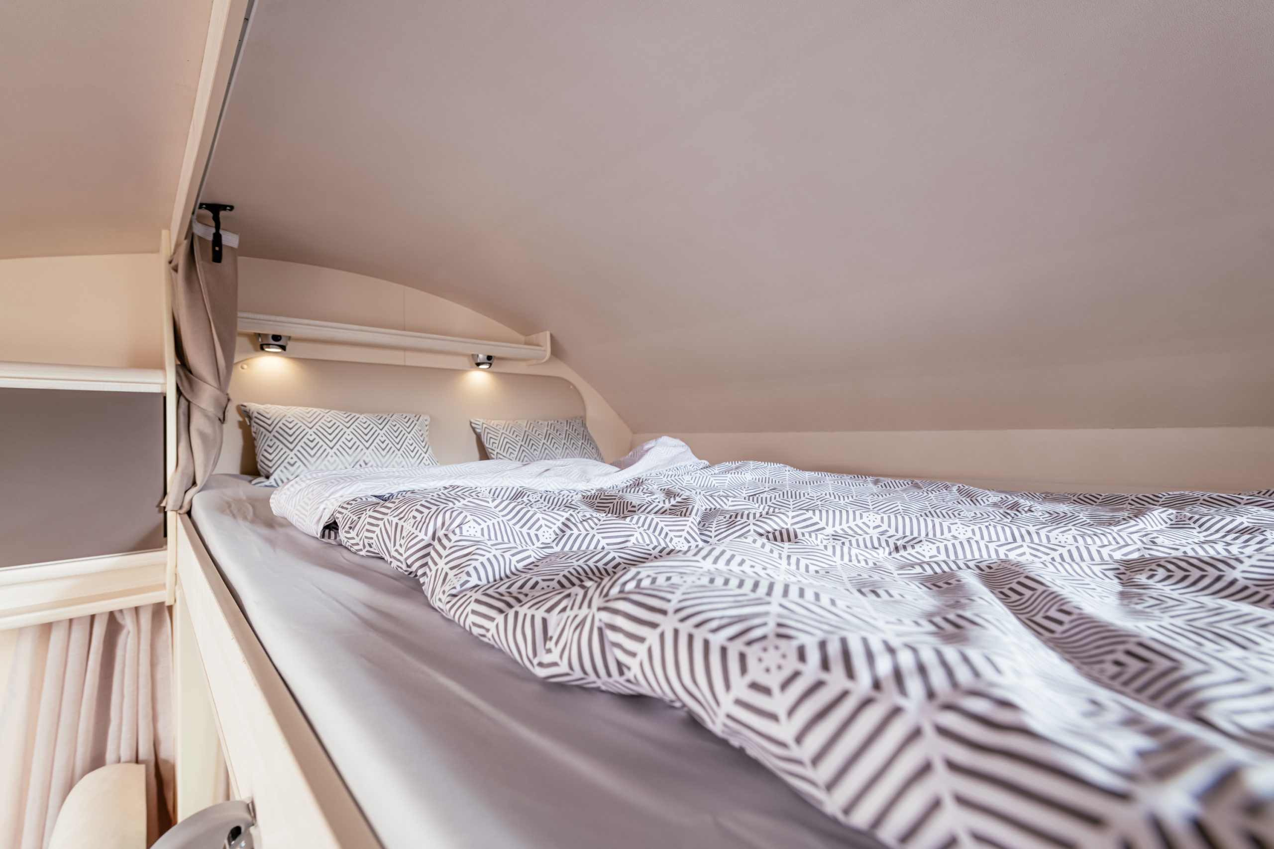 Eco-683- 2022-Bett