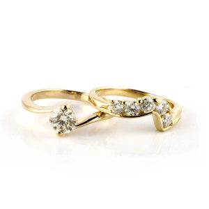 18ct Yellow Gold & Diamond Fitted Wedding Ring