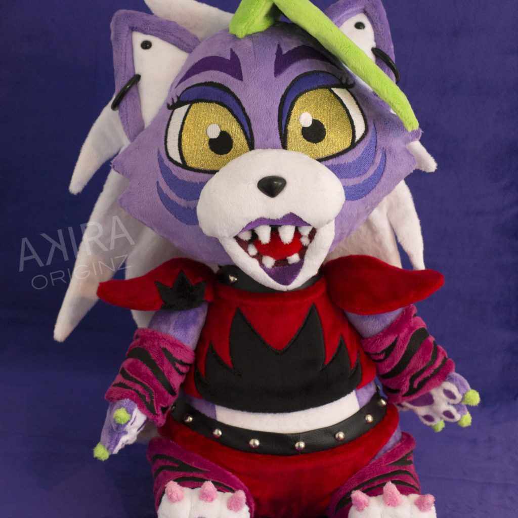 Roxy - Plush Artist And Tailor