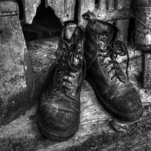 Impressionen aus Ungarn – alte Schuhe