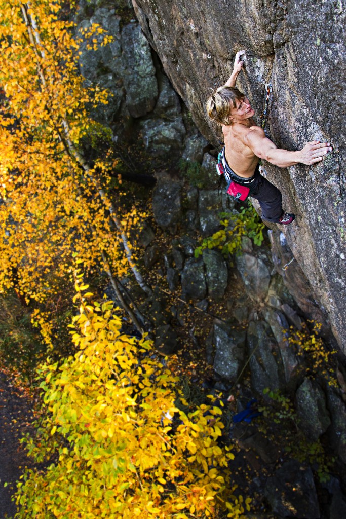 Emil Westman climbing in Anneberg Stockholm. Photographer Alexander Rydén, Klättring, fotograf klättring, filmare klättring