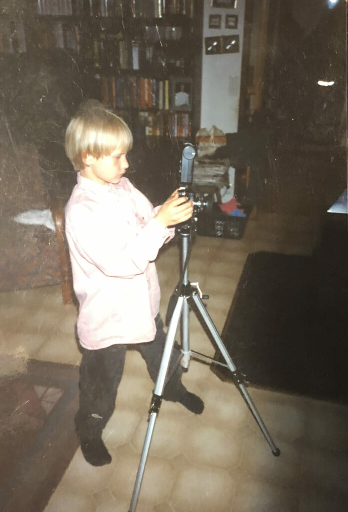 Alexander Rydén as child - Taking photos