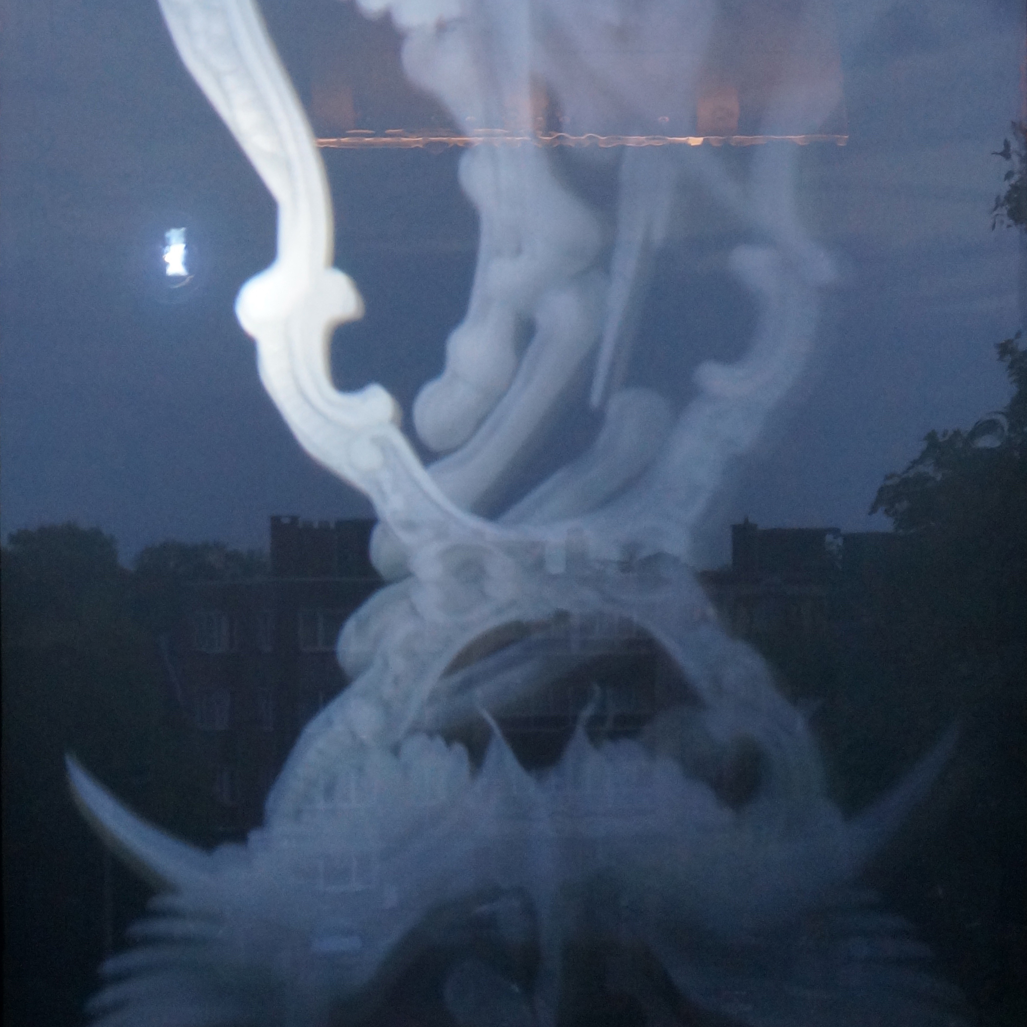 Alexandra Crouwers, Chisel, projection on glass, in situ