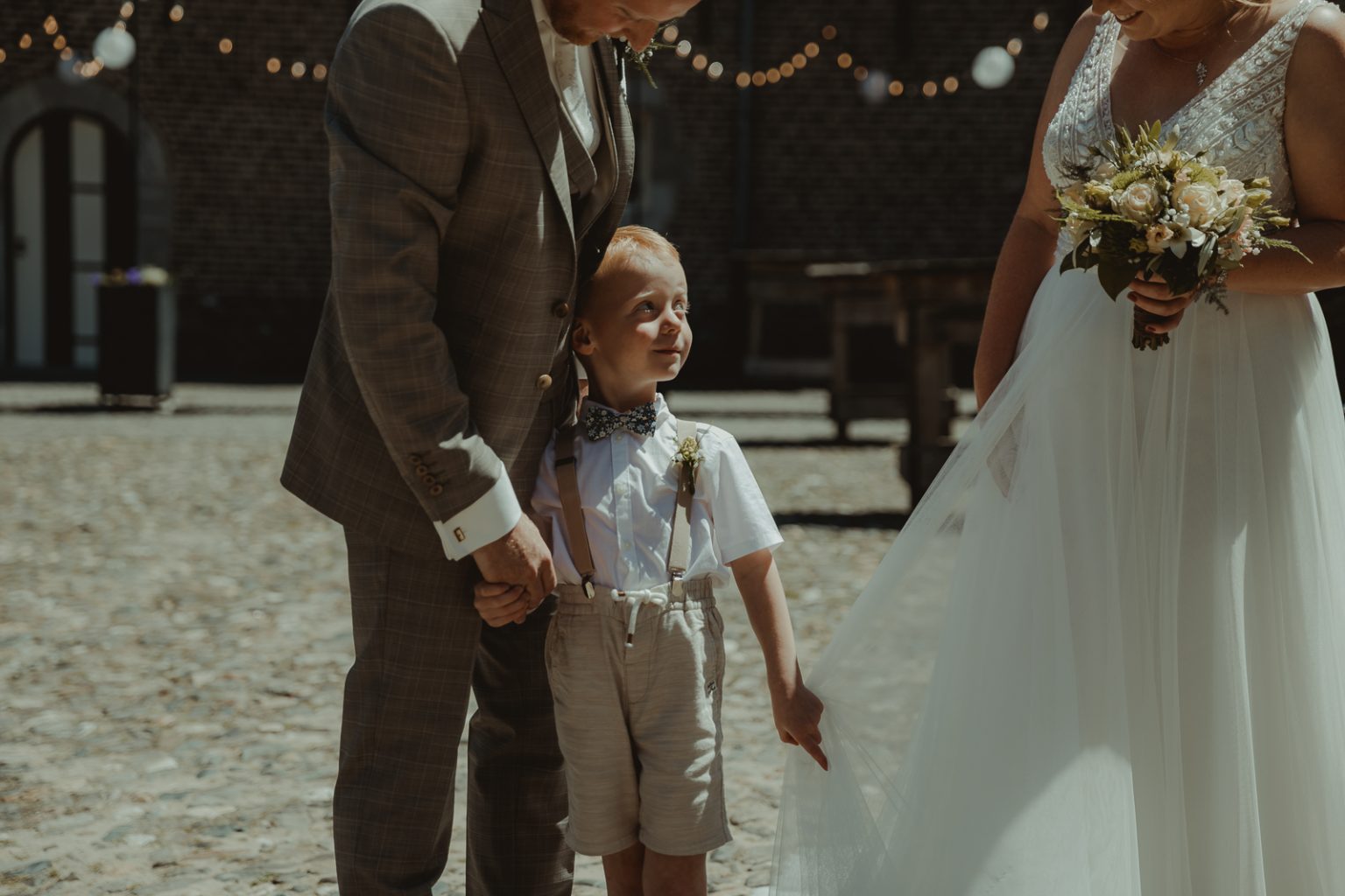Kinderen gefotografeerd op een bruiloft in Nederland door Alicia Post