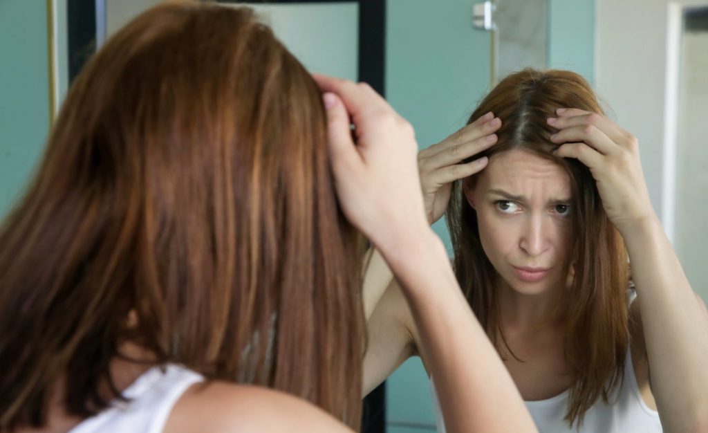 can hair turn white from stress