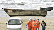 Al-Sahawat Times | Korean ghost ships full of skeletons wash up on beaches in Japan