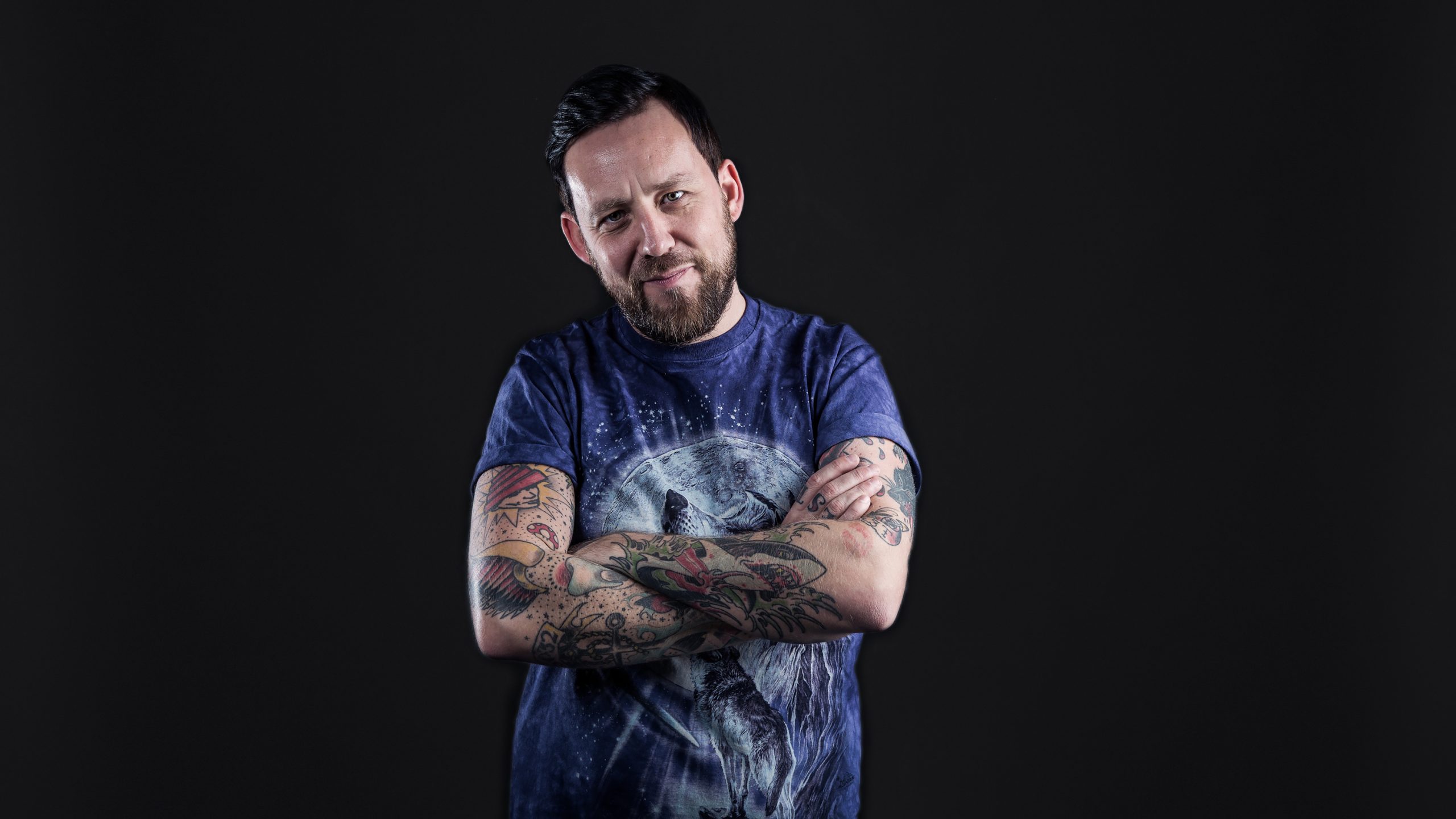 Tarjei Strøm er DJ under Alta Live's etterpåfest.