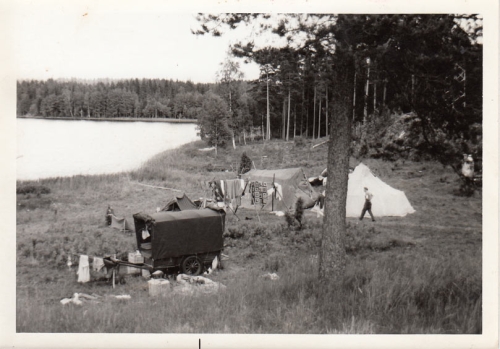 Patrik Engströms vagn vid midsommarlägret, Sjömellan 