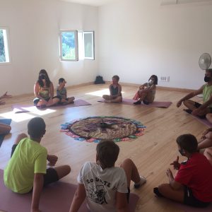 Lurederra yoga en familia