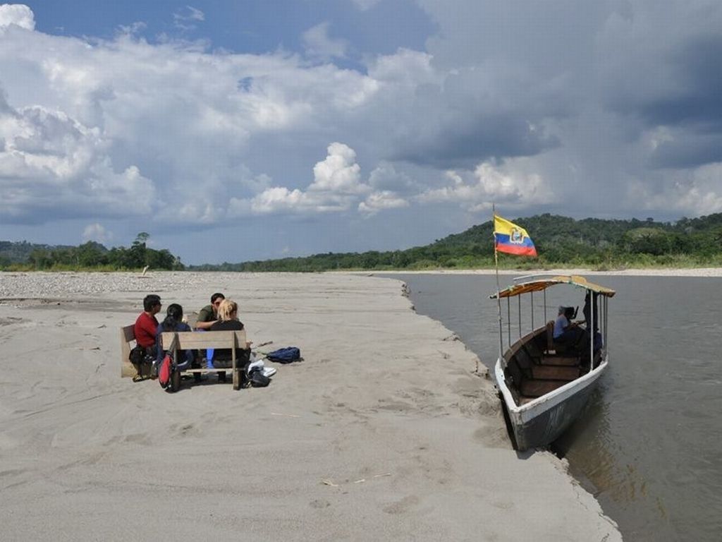 Hakuna Matata lodge Ecuador Amazon tour