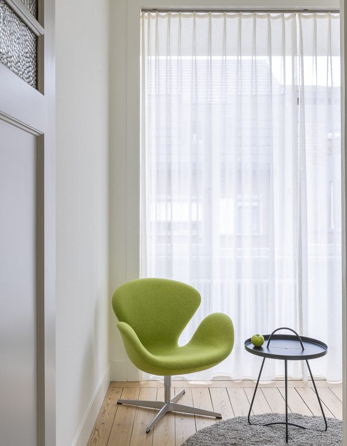 Het Ambachtshuis Hasselt deelkantoor vrij beroepen en ondernemers flexibele werkruimte huren ruimte groene stoel