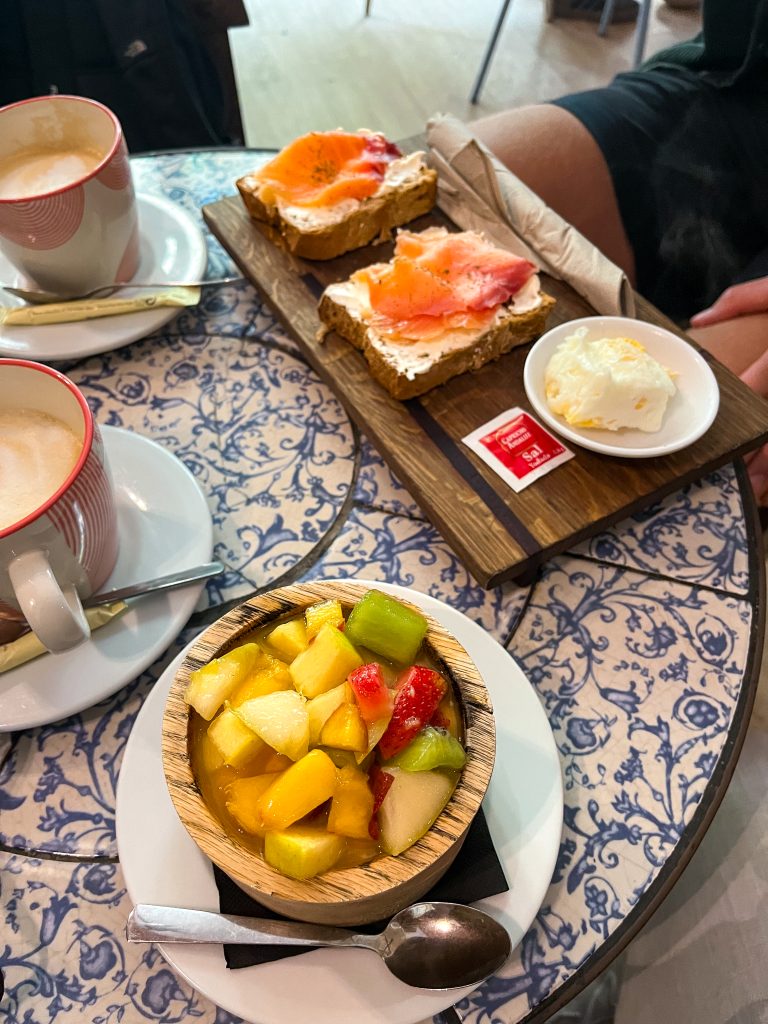 Breakfast at Koh Tao, San Sebastian