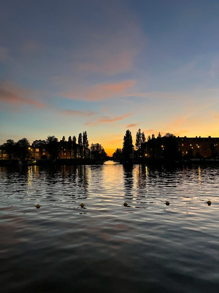 Sunset across Loulou Pizzabar, Amsterdam