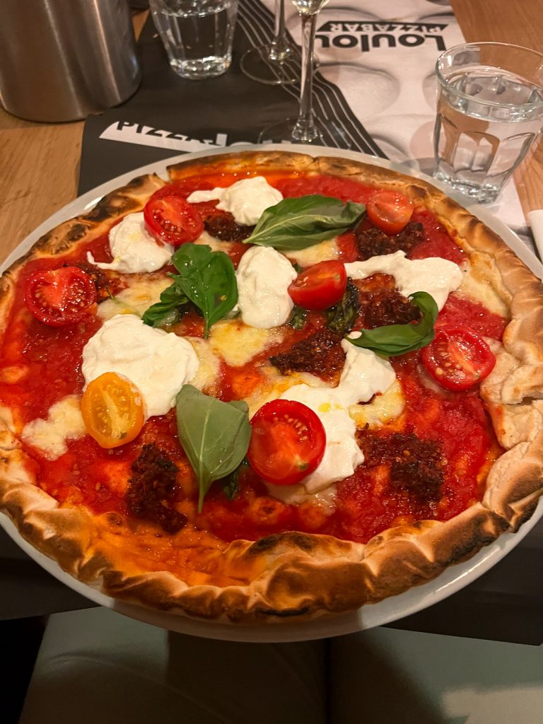 Don giovanni pizza at Loulou Pizzabar, Amsterdam