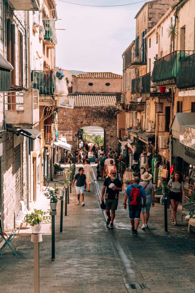 3 Week Corsica Itinerary: Why You Must Go on a Road Trip