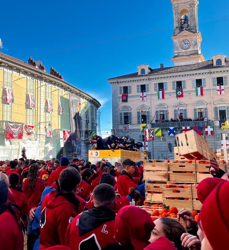 Ivrea Battle of the Oranges Italy featured image