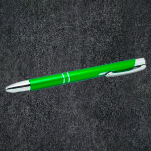 50. stk. Lasergraveret luksus kuglepenne , der er mulighed for at skifte  blæk pertron. mørkegrøn | ambrotech.dk