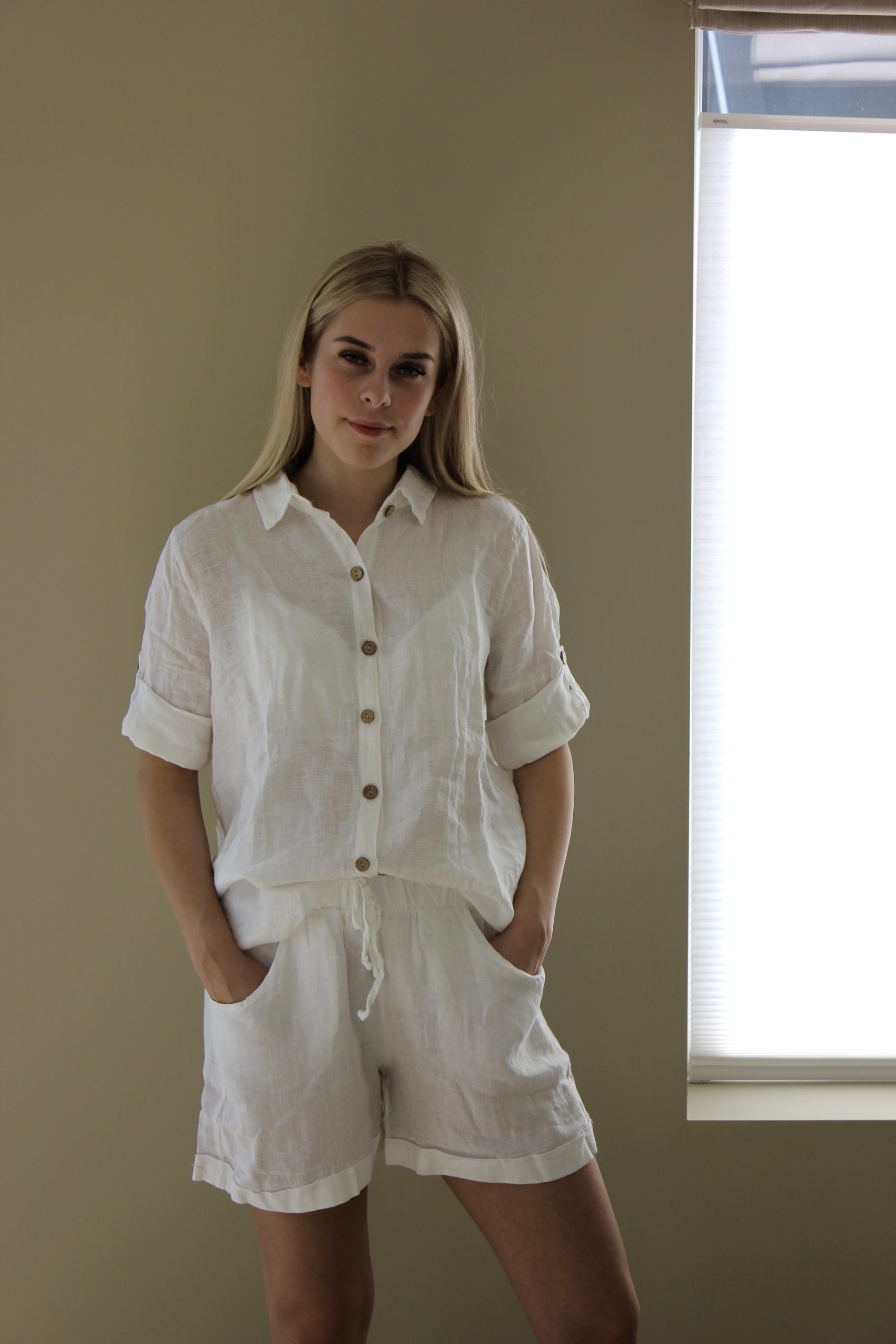 Lin shorts white – A. Næsje