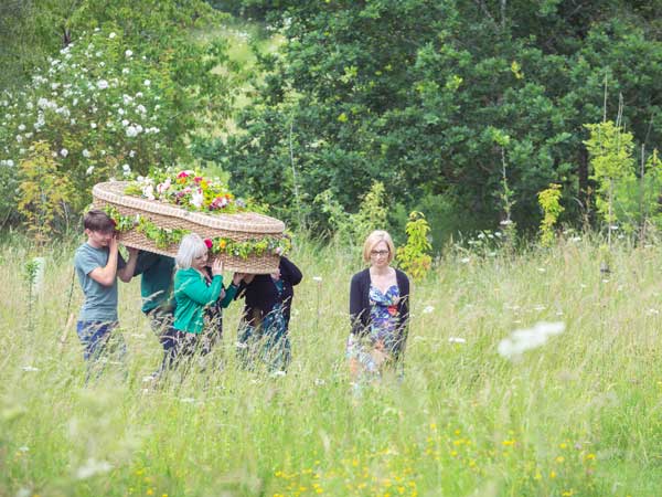 Example funeral at Westall Park