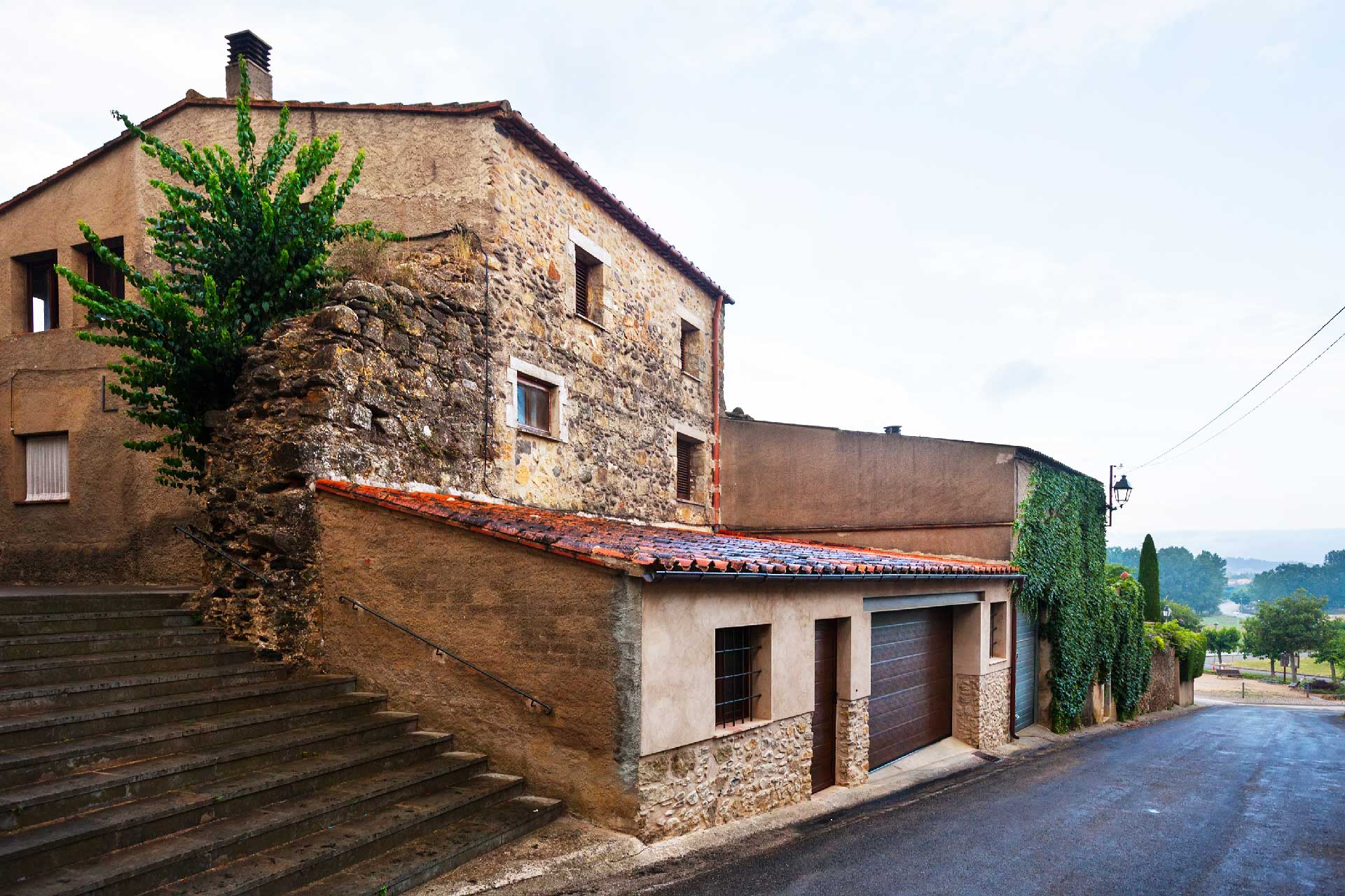 Read more about the article <strong>Buying property in Spain</strong>