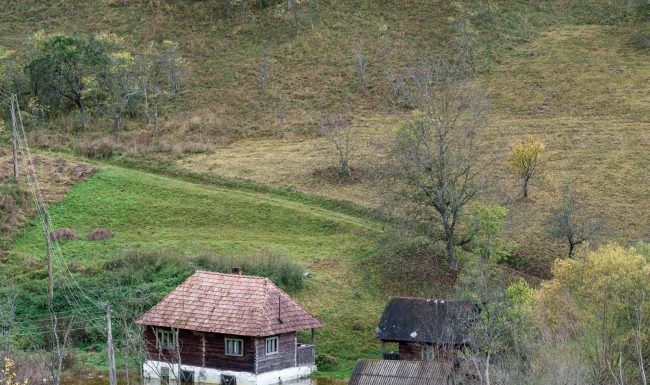 sinkende Häuser in Geamana