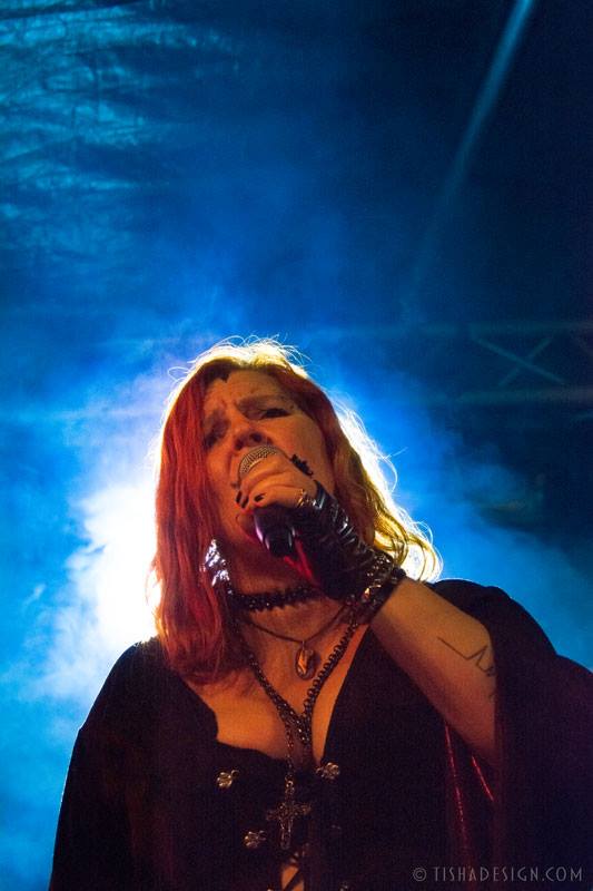 Foto Tisha Mino – Anette SKåhlberg growlar