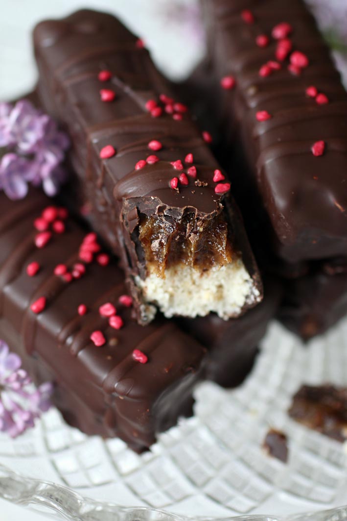Deliciously-Ellas-Healthy-Raw-Food-Bar2