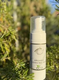 Organic cleansing foam