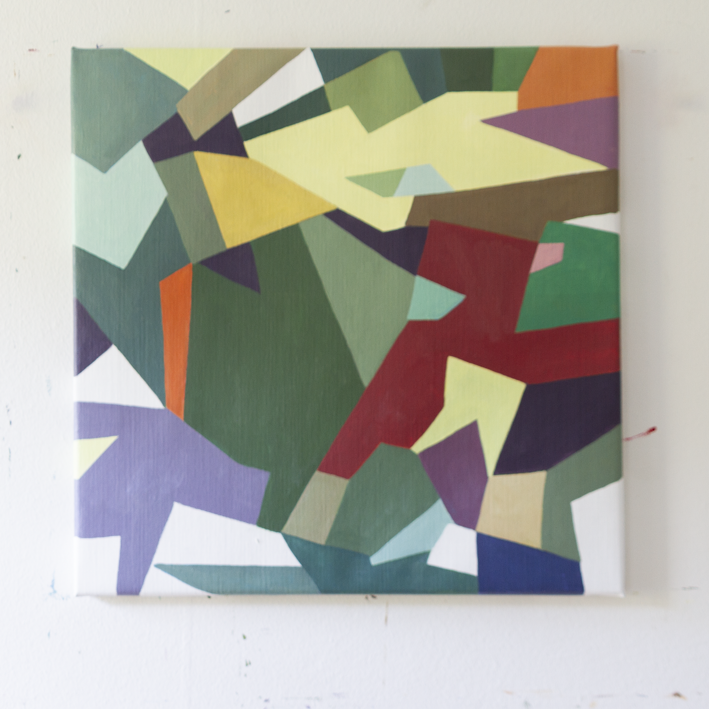 Without Words – Paintingfamily 2: No. 2 D in studio (50x50 cm). Abstract, nonverbal art balancing chaos and order