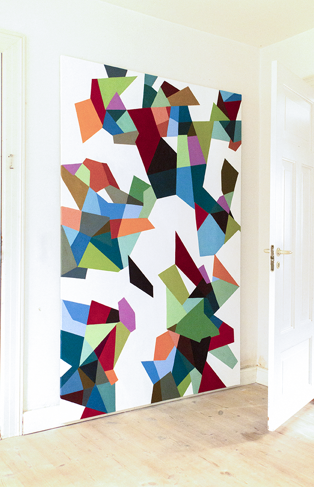 Without Words – Paintingfamily 12: No. 12 C (200x135 cm) in studio. Abstract, nonverbal art balancing chaos and order.