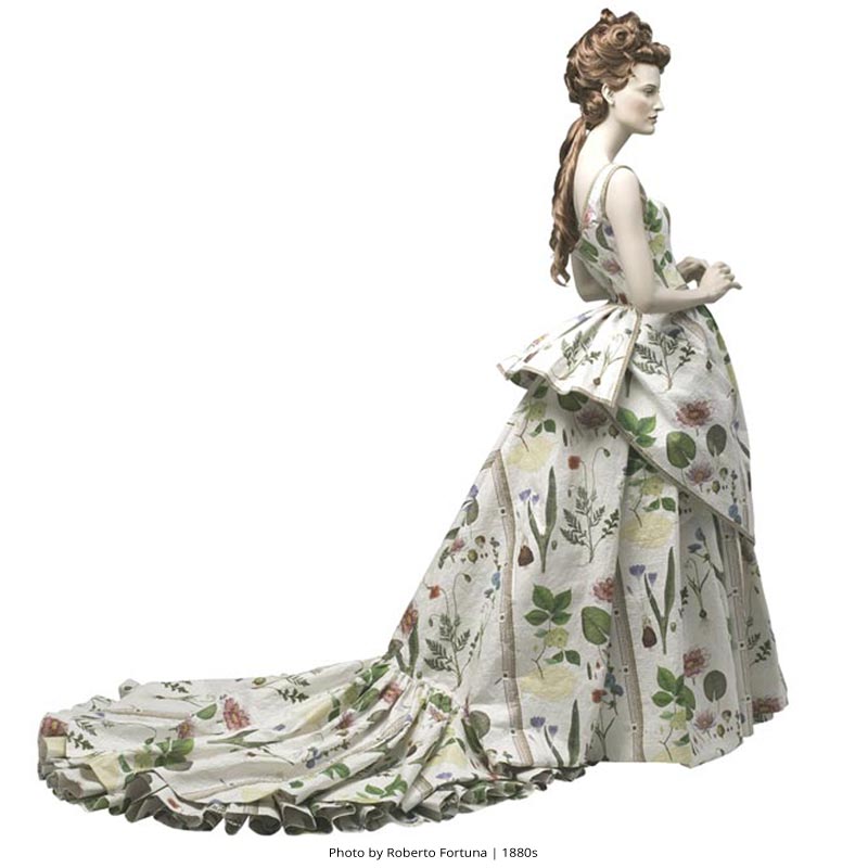 洋書　ICON DRESSED　ANNETT MEYER（ドレス ファッション） ICON DRESSED - ANNETTE MEYER STUDIO