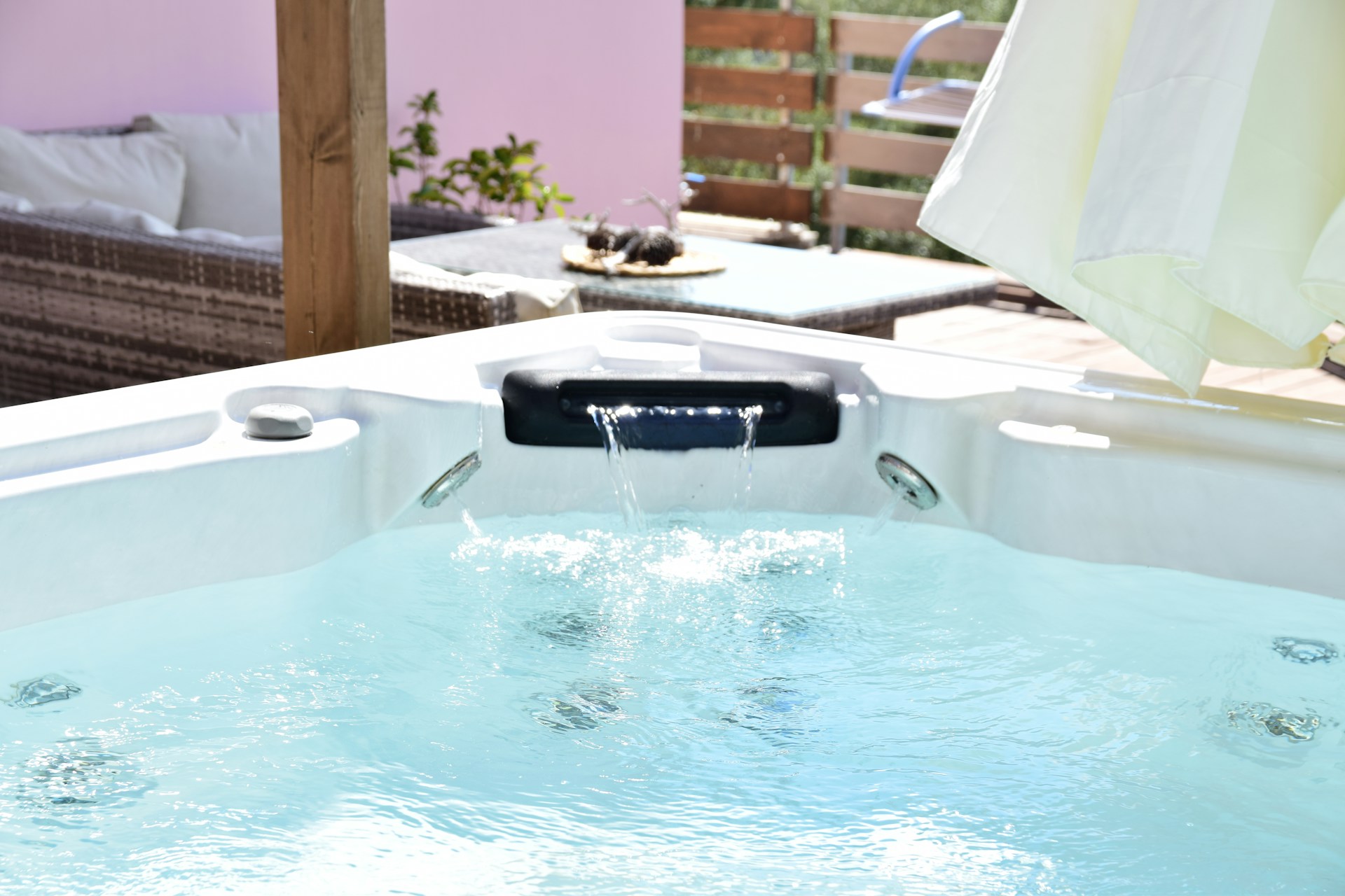 Pool service Umeå – Professionellt underhåll och reparation av pooler med Aquae.