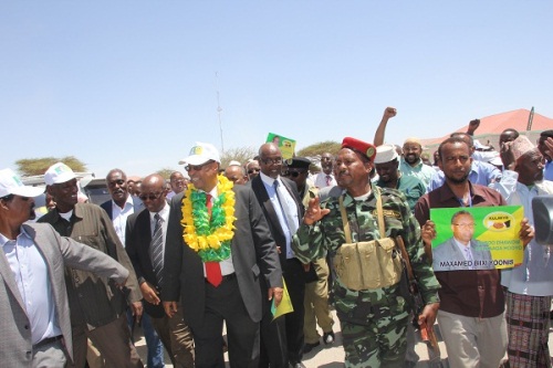 Maxamed Biixi Yoonis wasiirka Arrimaha Dibadda Somaliland