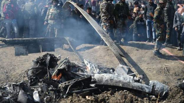 Pakistan Shoots Down Indian Warplanes Captures Pilots 1araweelo