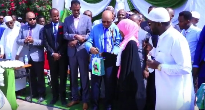 Gabdha ugu saraysay nuuradiin oo la gudoonsiinayo abaalmarinta Gaadhiga iyo Dakhamka dahabka ah 4 Sep 2019.