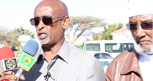 Guddoomiyaha Rugta Ganacsiga Somaliland, jamaal Caydiid iyo Sheekh Maxamed Cali Geeddi, Araweelo News Network, 20 Desember 2019.