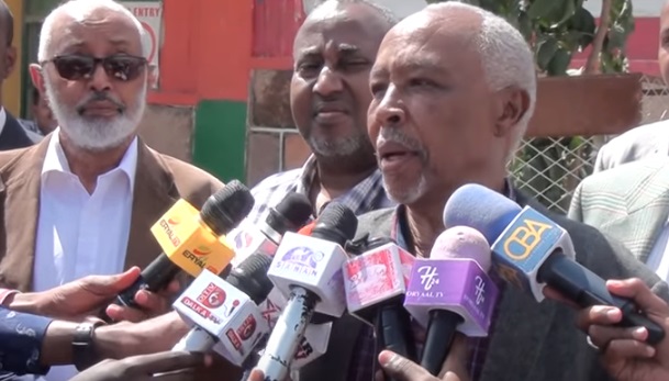 Guddoomiyaha Madasha Wada-tashiga iyo Toosinta Qaranka Xasan Guure Jaamac, 12 Dec 2019, Araweelo News Network.