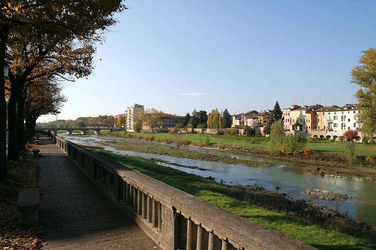 lungo Parma