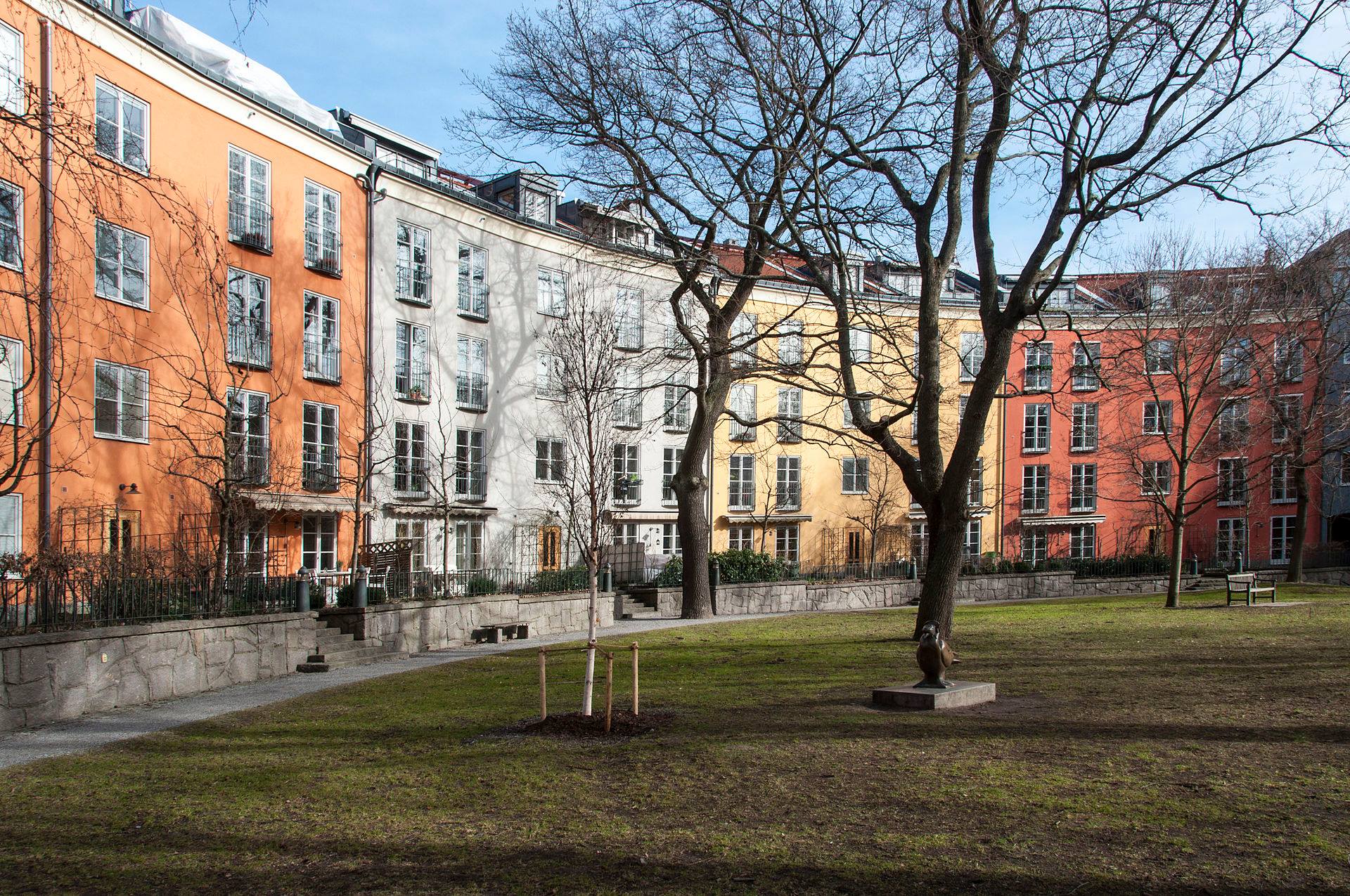 Hus kring Grubbensparken i S:t Eriksområdet.