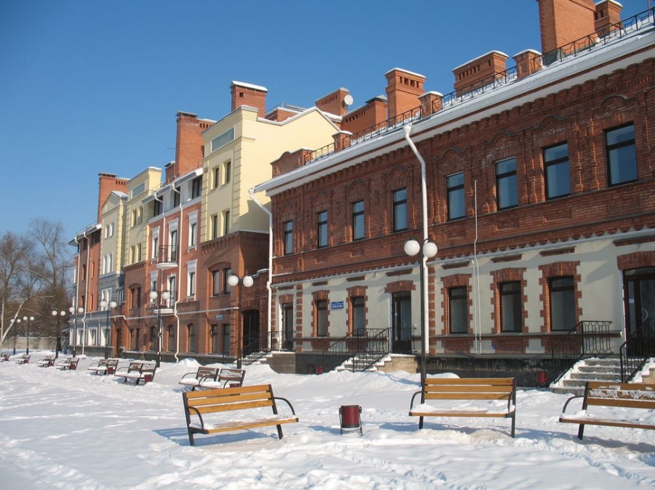 Hela stan har förädlats med nya byggnader som passar in i en historisk stadskärna.