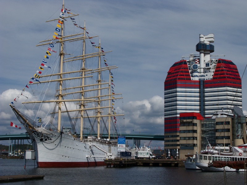 Lilla Bommen/Läppstiftet/Vattenståndet/Skanskaskrapan, Göteborg. 