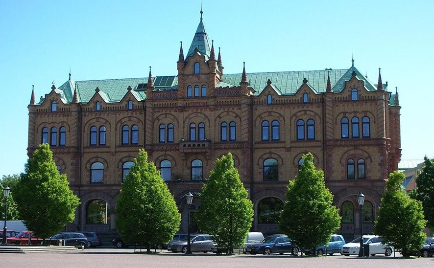 Sparbanken är en av Varbergs vackraste byggnader.