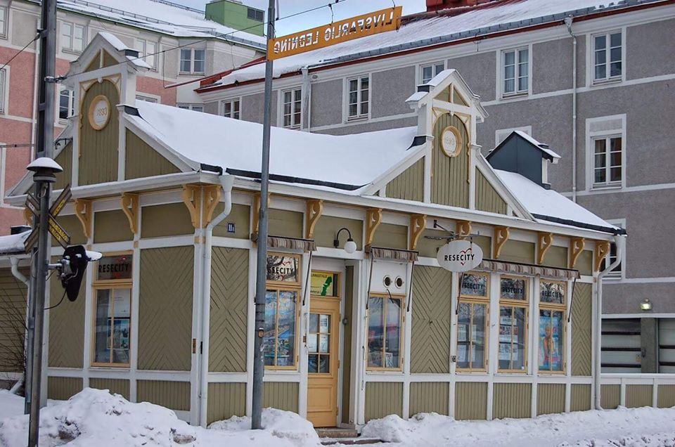 Strands café är en av Hudiksvalls vackraste byggnader.
