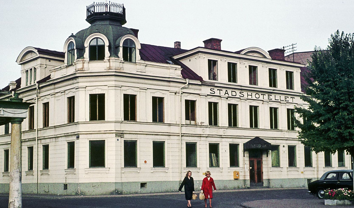 Stadshotellet (tidigare Hotell Kung Oscar) revs för byggandet av EPA. Fanns där verkligen ingen annan ledig plats i staden?