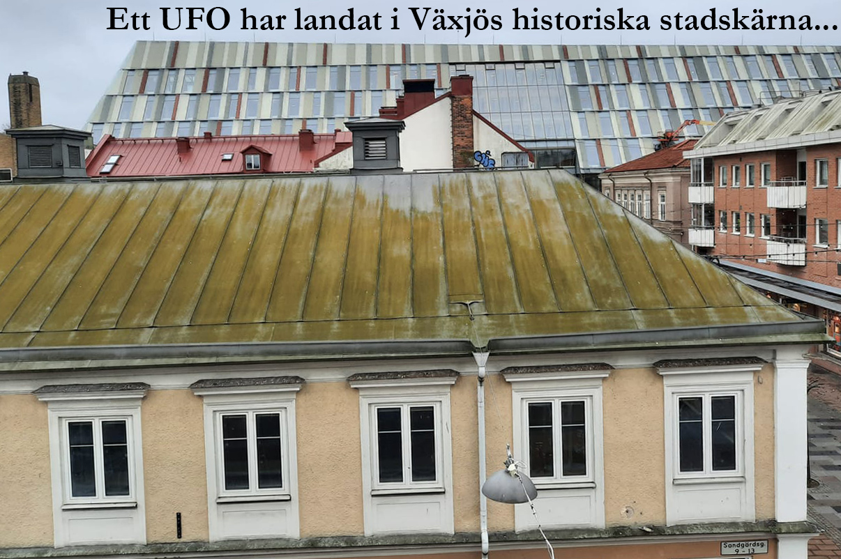 Byggnadens skala skiljer sig tydligt från övrig bebyggelse i den historiska stadskärnan som tidigare har varit förskonad från högre bebyggelse, men år 2021 landade ett UFO mitt i stadskärnan.