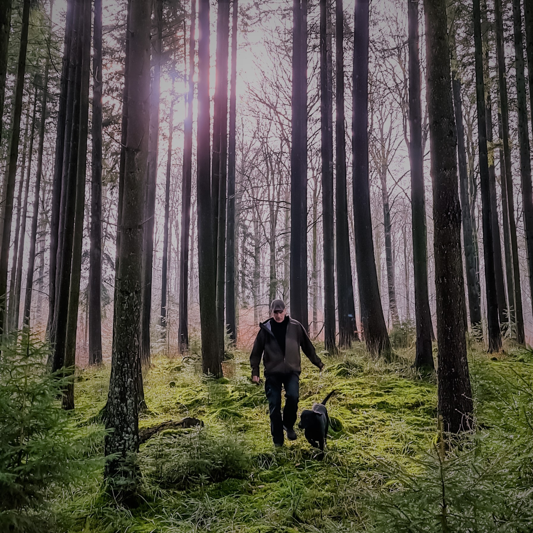 Hother hennings står bag aros adventure - outdoor virksomhed med teambuilding, natur og historie som speciale.