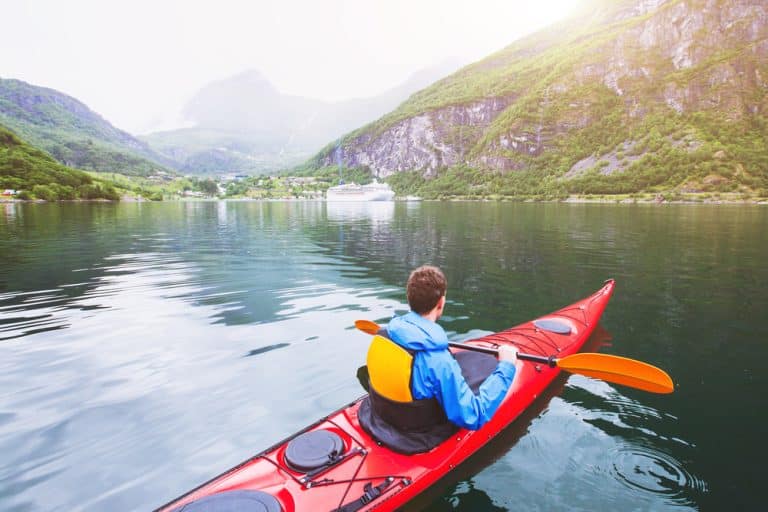 Kayaking in the Lysefjord: An Immersive And Breathtaking Adventure!