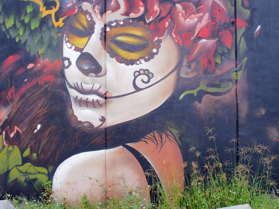 things to do in mexico look at the street art
