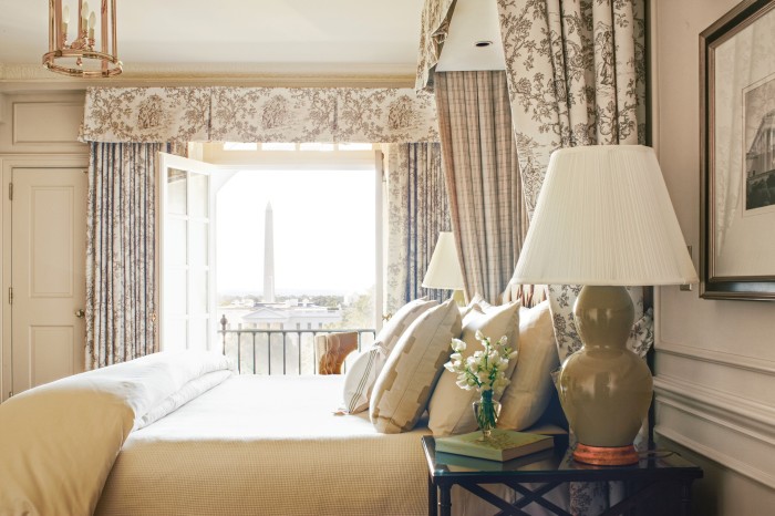A beige-toned room in The Hay-Adams hotel, look over the White House and the Washington Monument