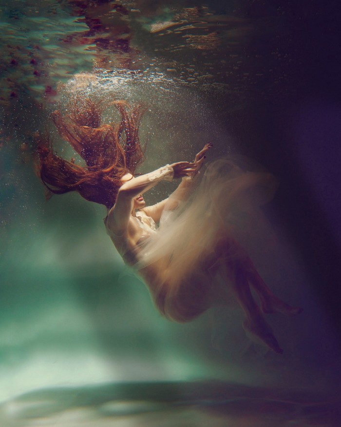 US soprano Jennifer Black sinking under water as Bess in ‘Breaking the Waves’ 